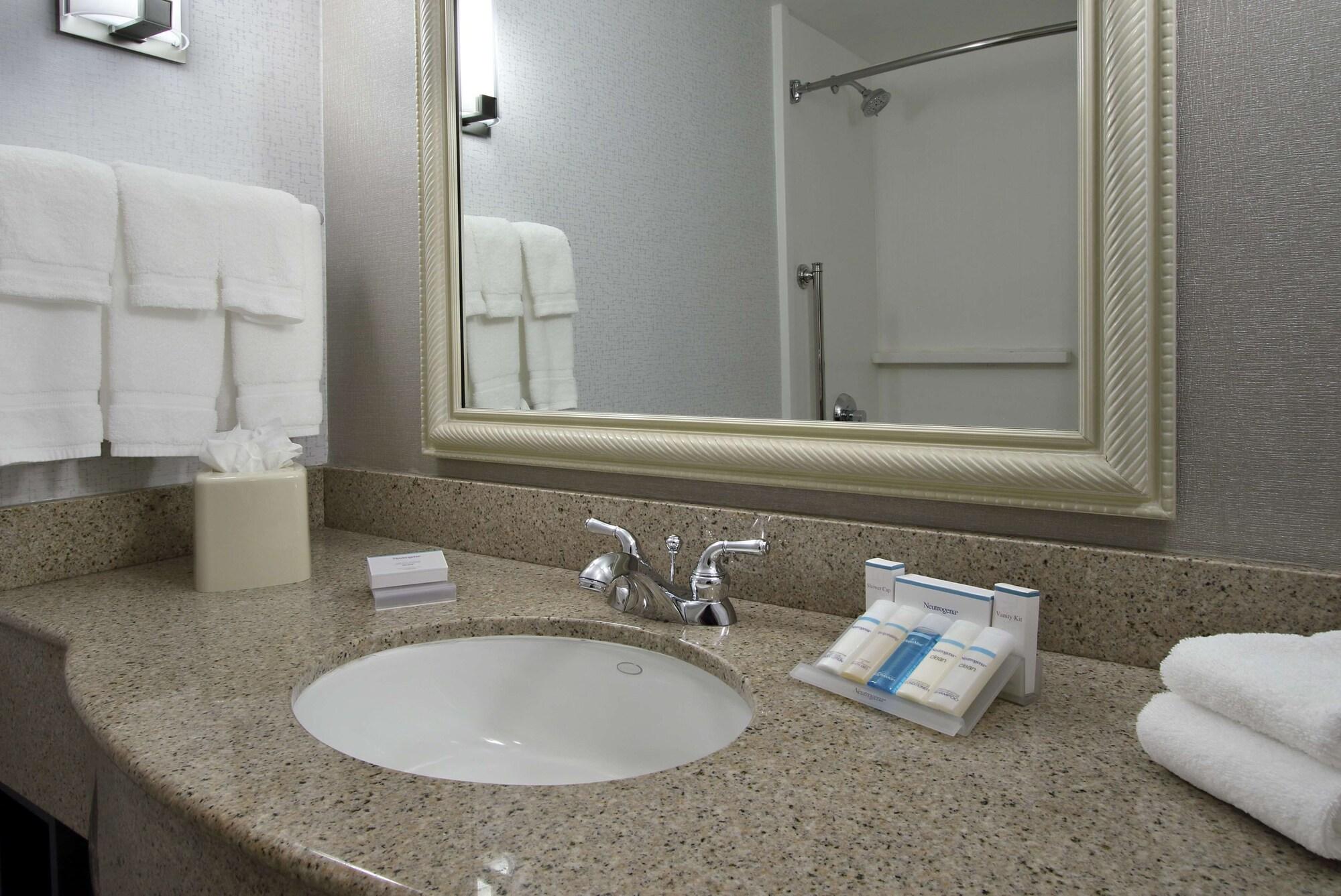 Hilton Garden Inn Sonoma County Airport Santa Rosa Esterno foto