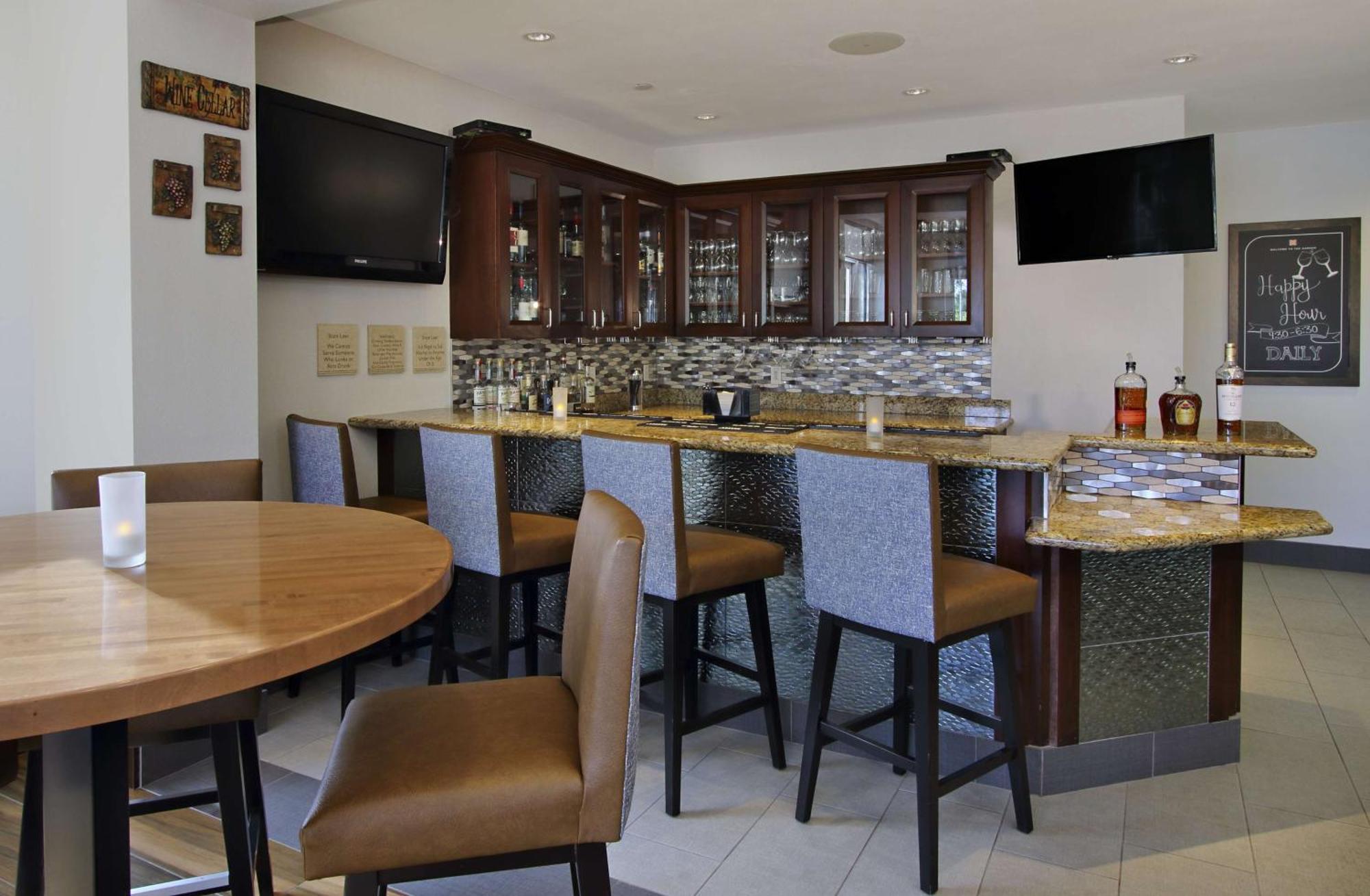 Hilton Garden Inn Sonoma County Airport Santa Rosa Esterno foto